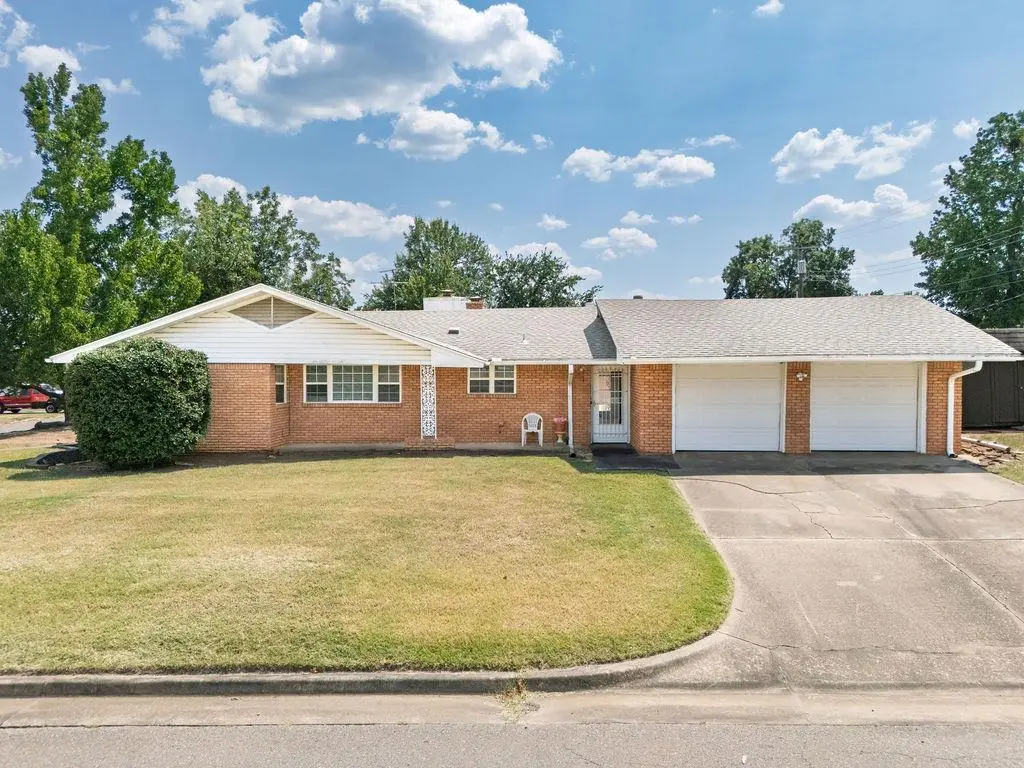 1848 N Pennsylvania Avenue, Shawnee, OK 74804 - #1