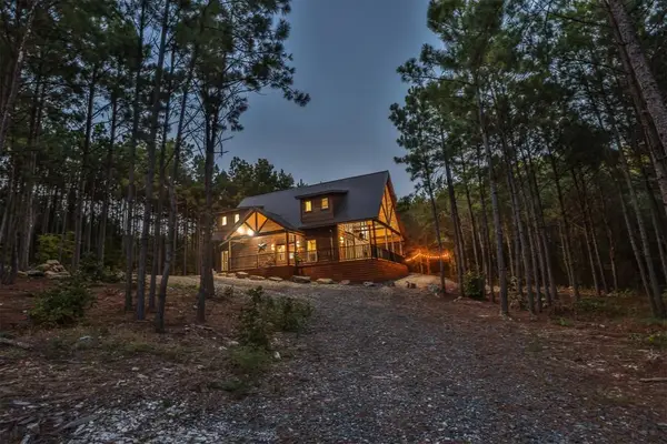 108 Bear Elm Trail, Broken Bow, OK 74728