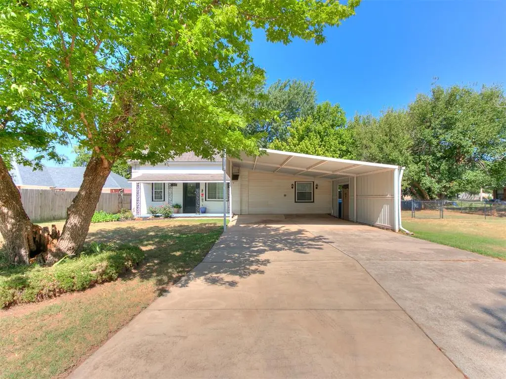 305 SE 1st Street, Tuttle, OK 73089 - #1