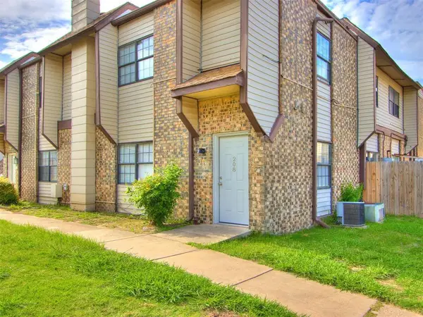 401 SE 12th Avenue #208, Norman, OK 73071