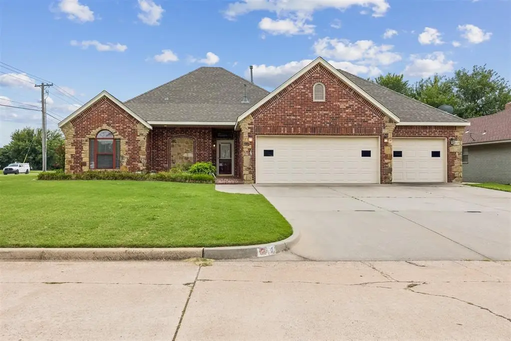 4 SW 102nd Street, Oklahoma City, OK 73139 - #1