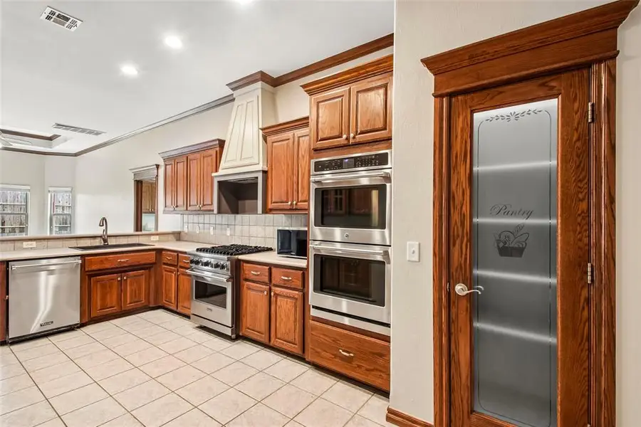 201 SW 137th Terrace, Oklahoma City, OK 73170 - #2