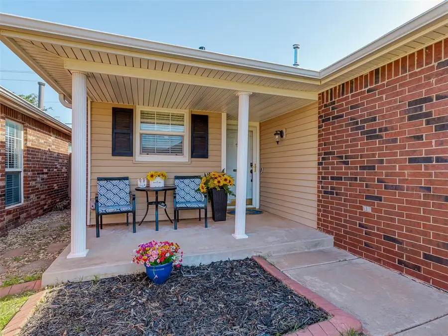 2537 Lynn Lane, Oklahoma City, OK 73120 - #2