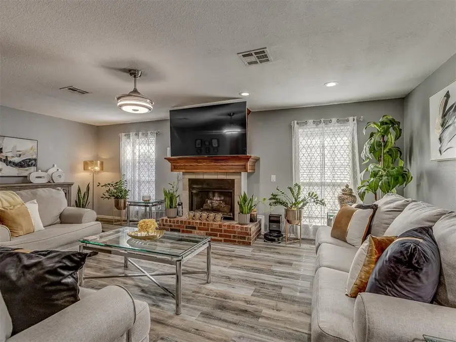 2537 Lynn Lane, Oklahoma City, OK 73120 - #3