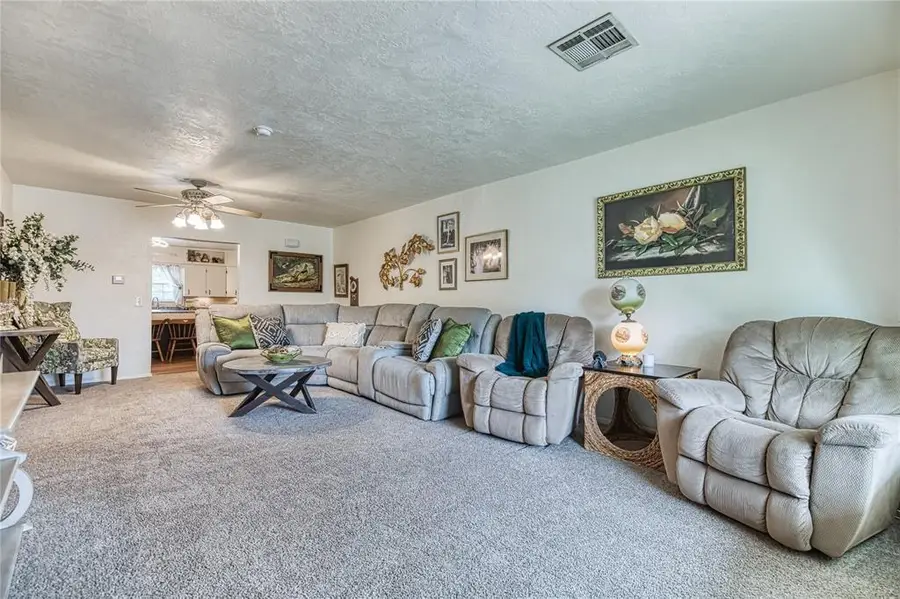 104 W Union Avenue, Corn, OK 73024 - #2