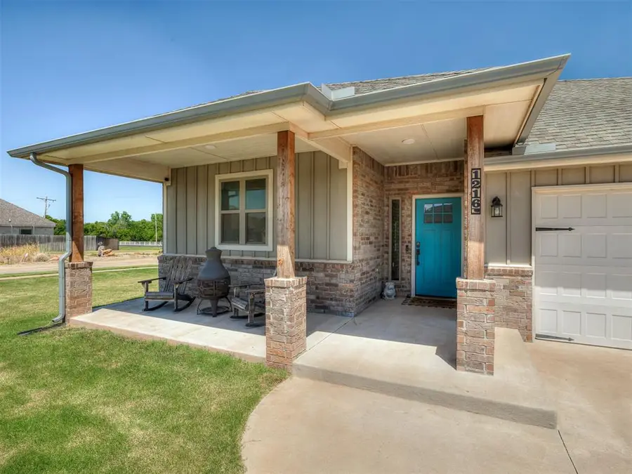 1216 N Taylor Way, Mustang, OK 73064 - #2