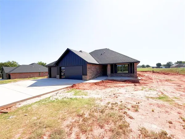 2213 Winter Ridge Road, Blanchard, OK 73010