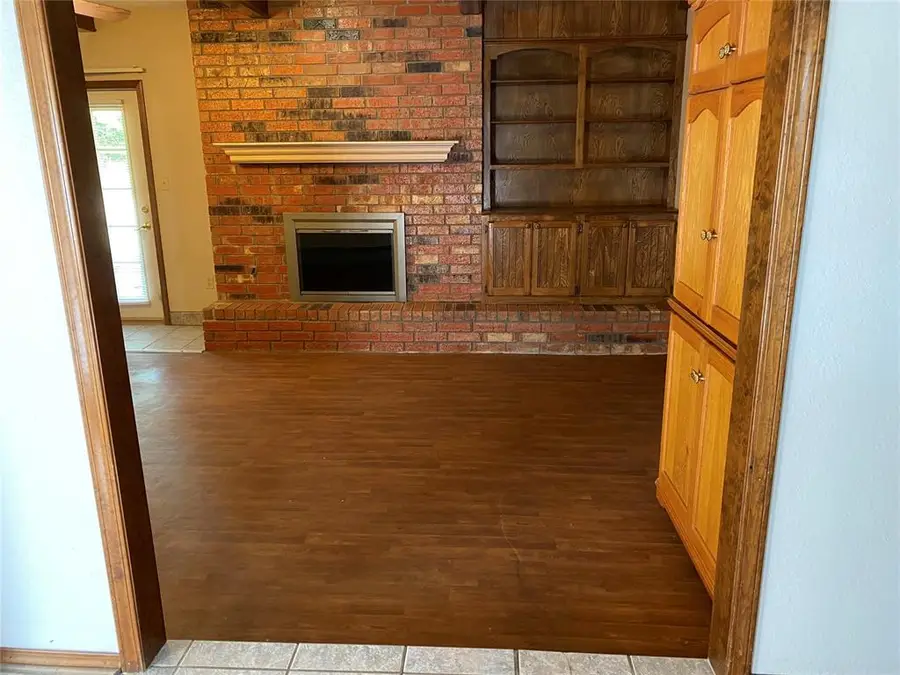 42 Northridge Road, Shawnee, OK 74804 - #2