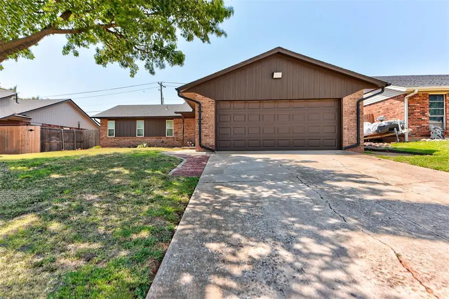 108 Chickasaw Lane, Yukon, OK 73099 - #3