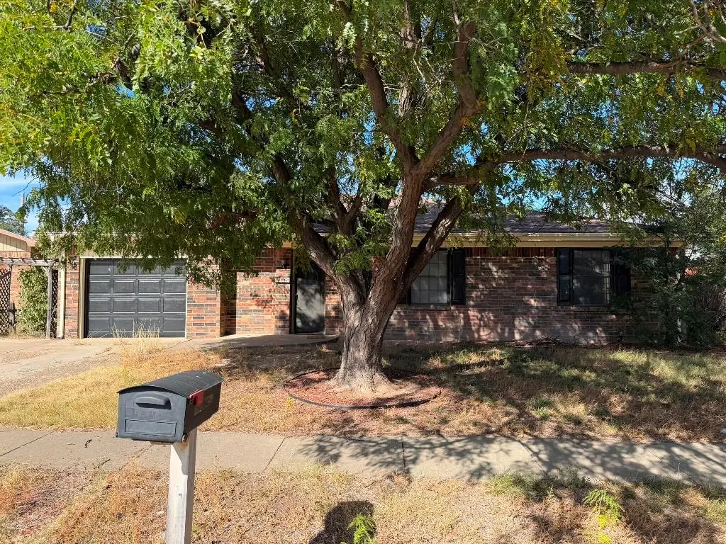 2106 N Beaver Street, Guymon, OK 73942 - #1