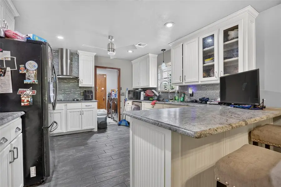 3012 N Meadowood Drive, Oklahoma City, OK 73110 - #3