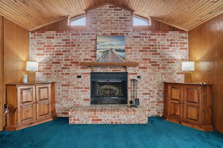 110 W Davis Street, Tipton, OK 73570 - #2