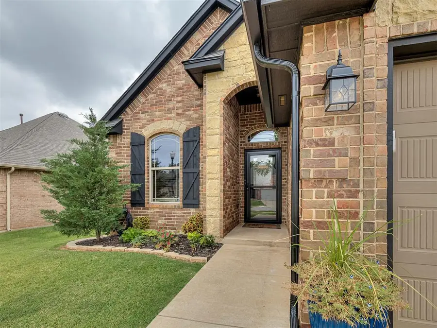 11928 SW 17th Street, Yukon, OK 73099 - #2