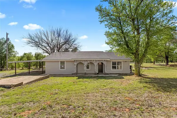 523 S 1st Street, Lookeba, OK 73053