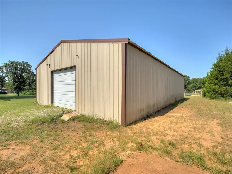 000 Limestone Drive, Shawnee, OK 74804 - #2