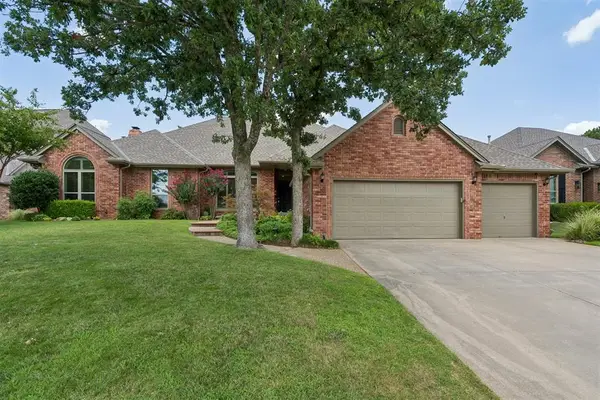 1724 Boomer Trail, Edmond, OK 73034