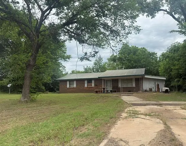 306 W Jerry Lane, Maud, OK 74854 - #1