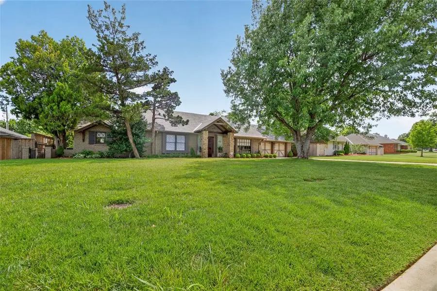 2606 Warwick Drive, Oklahoma City, OK 73116 - #3