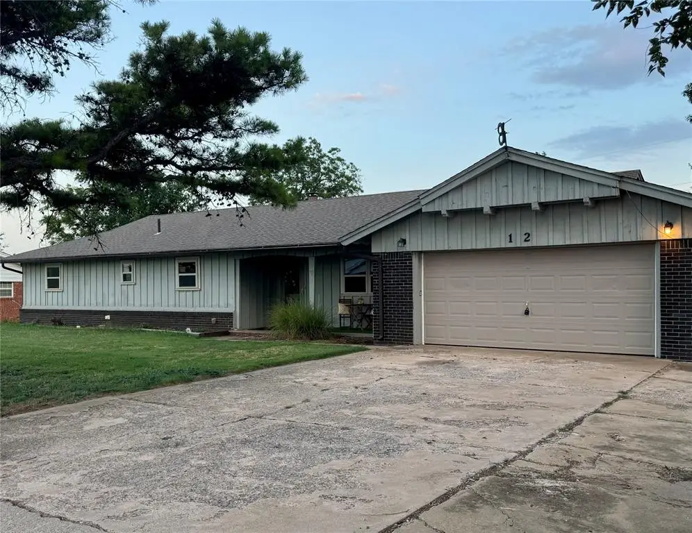 12 Morrow Drive, Chickasha, OK 73018 - #1