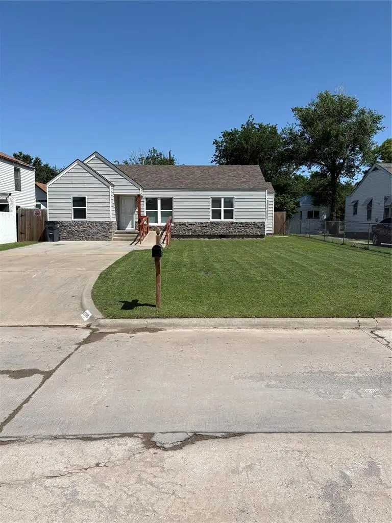 1919 NW Arlington Avenue, Lawton, OK 73507 - #1