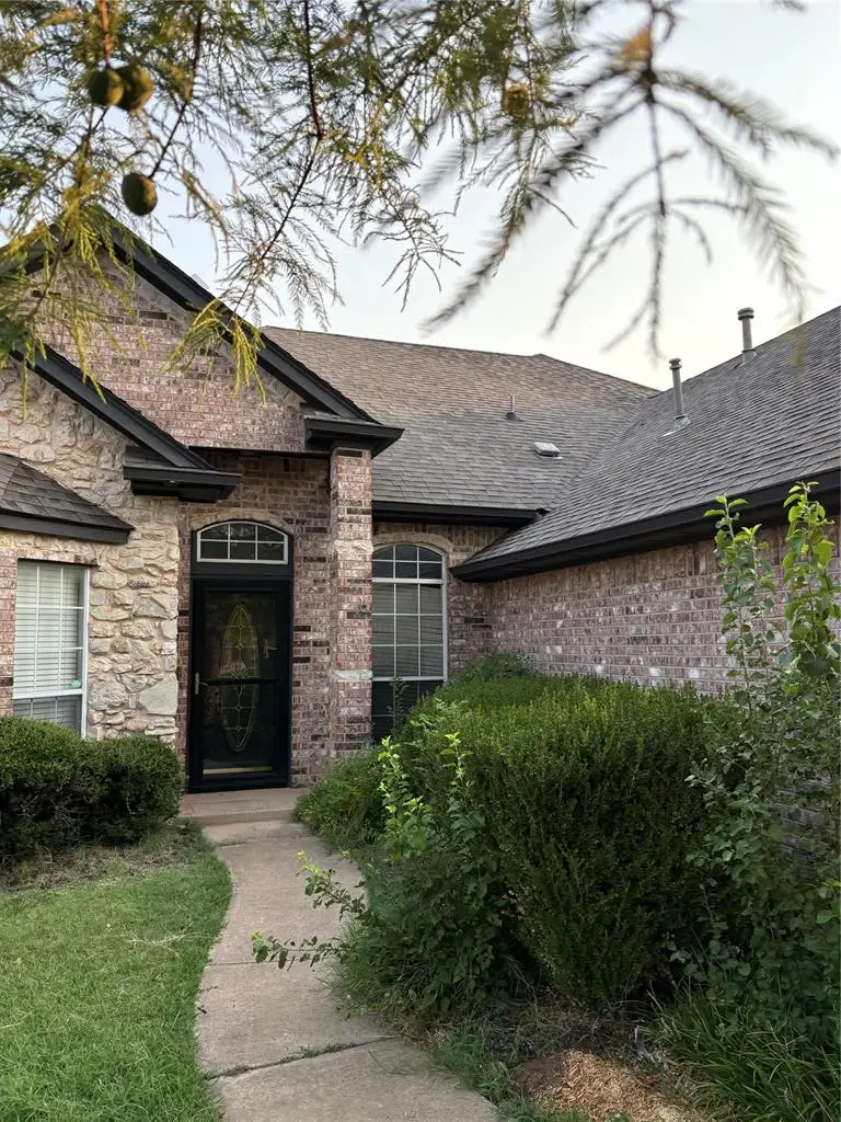 2009 Del Simmons Drive, Edmond, OK 73003 - #1