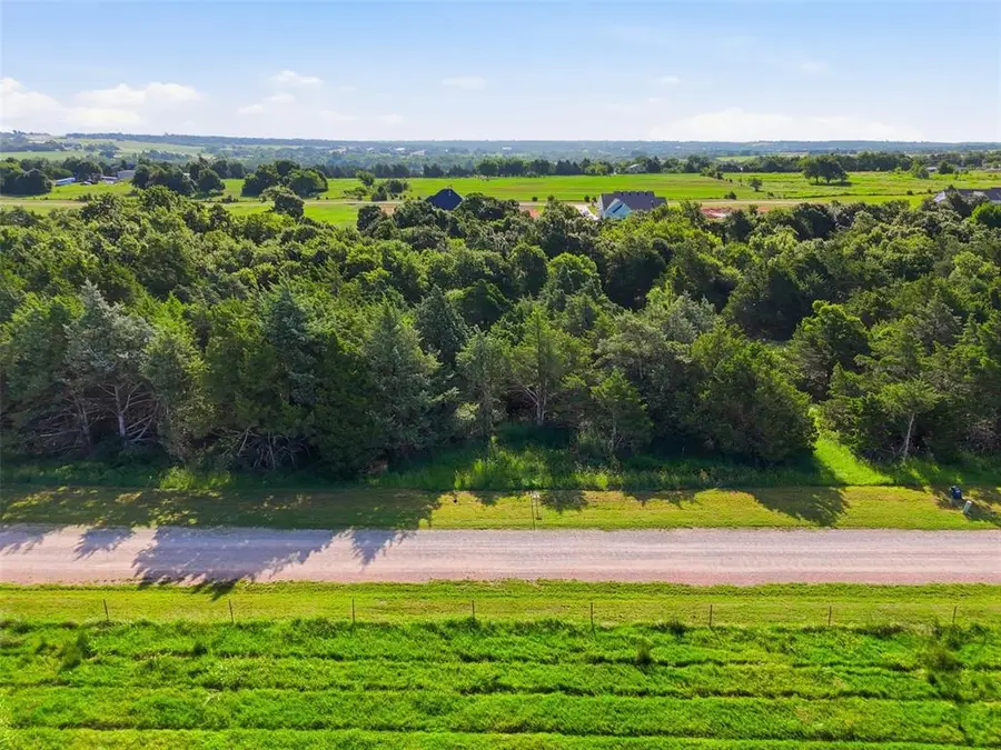 960 Creekside Trail #004, Guthrie, OK 73044 - #2