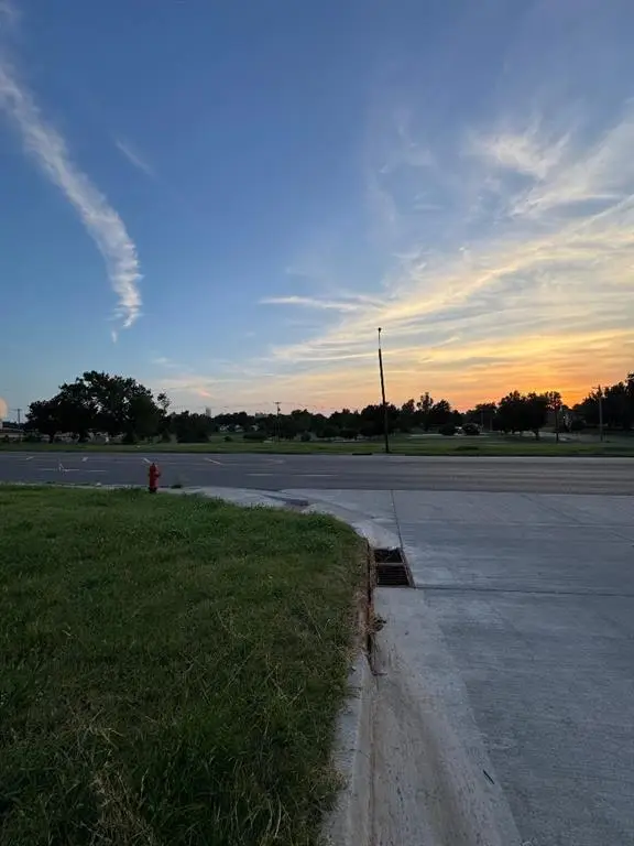 2000 NE 16th Terrace, Oklahoma City, OK 73117 - #1