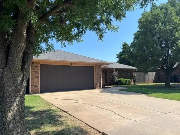 25 Corona Drive, Oklahoma City, OK 73149-1805