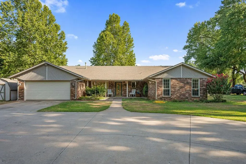 2341 Squirrel Road, Tuttle, OK 73089 - #1