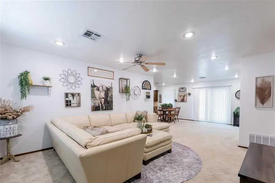105 Mitchell Drive, Elk City, OK 73644 - #3
