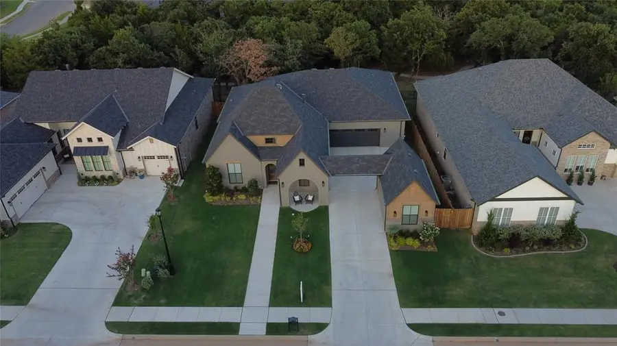 1732 Parkwood Avenue, Edmond, OK 73034 - #3
