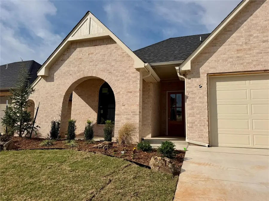 12905 Cobblestone Curve Road, Oklahoma City, OK 73142 - #2