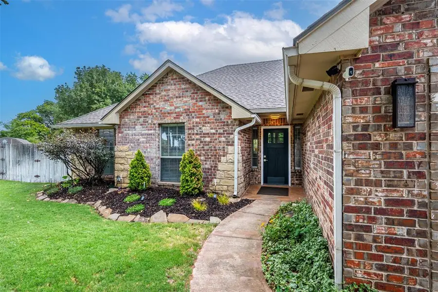 139 Tulip Trail, Edmond, OK 73025 - #2
