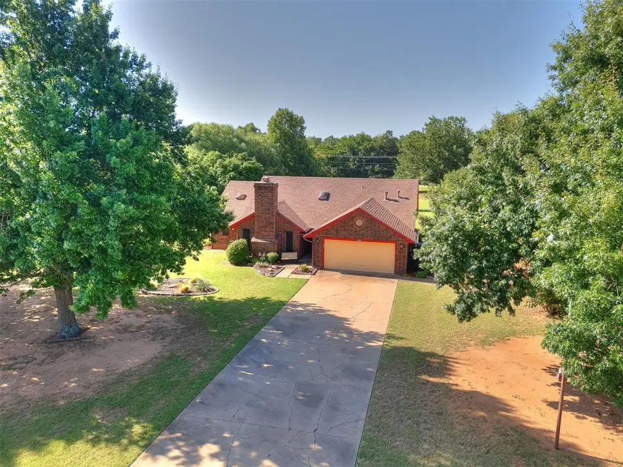 2201 Dena Drive, Guthrie, OK 73044 - #2