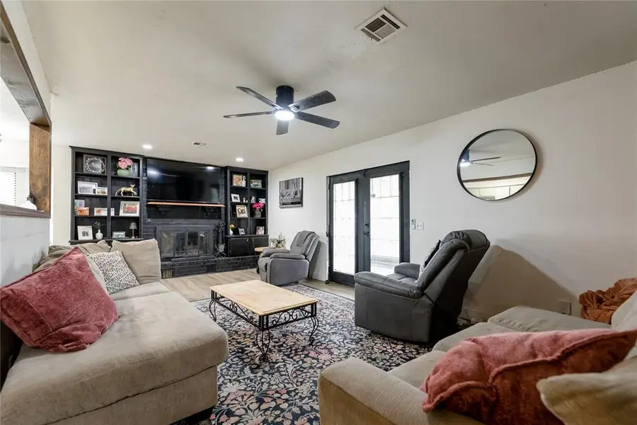 104 Peggy Drive, Elk City, OK 73644 - #3