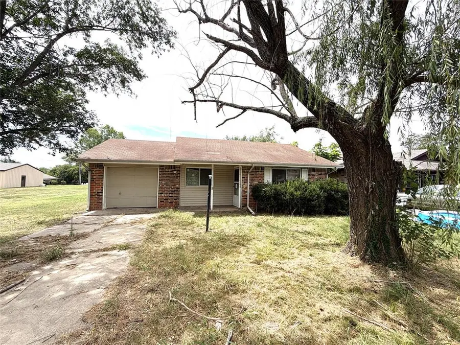 1819 W Midland Street, Shawnee, OK 74804 - #2