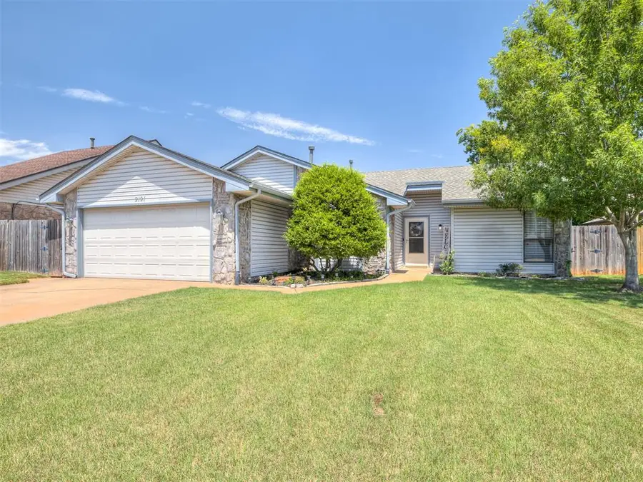 2121 Stepping Stone Trail, Edmond, OK 73013 - #2