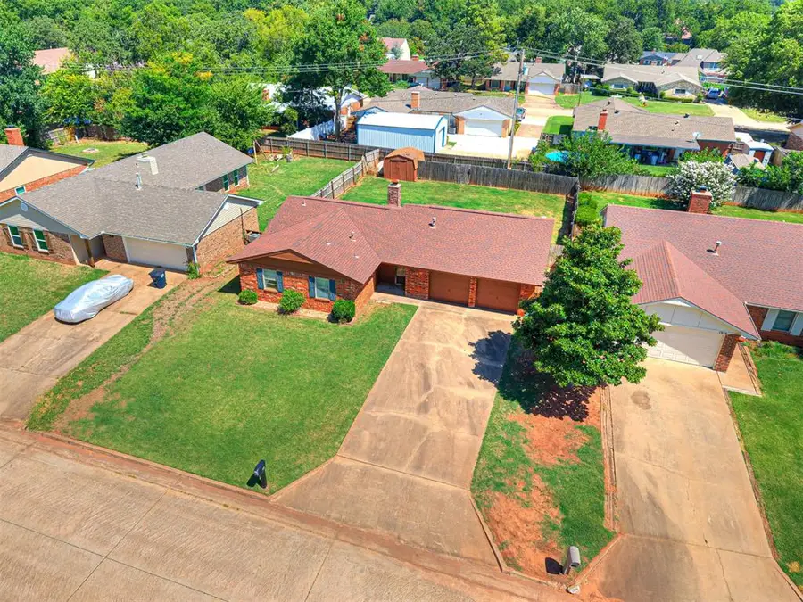 1914 E Chandler Drive, Shawnee, OK 74801 - #2