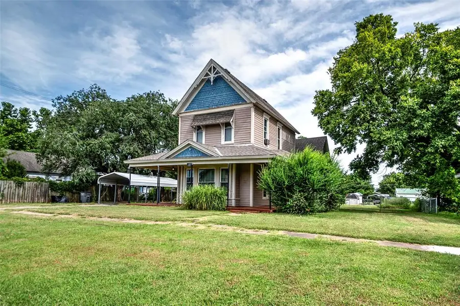 115 W 5th Street, Stroud, OK 74079 - #3