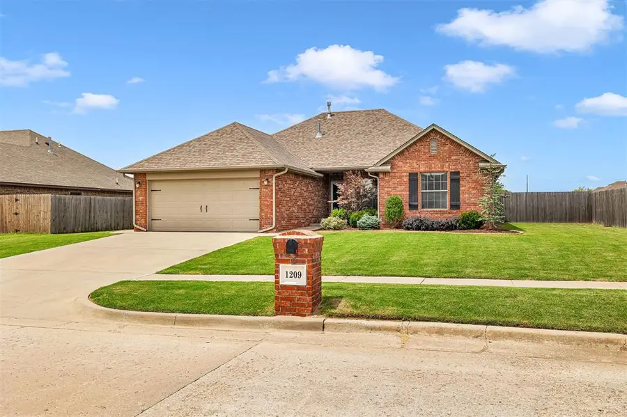 1209 Penn Lane, Moore, OK 73160 - #2