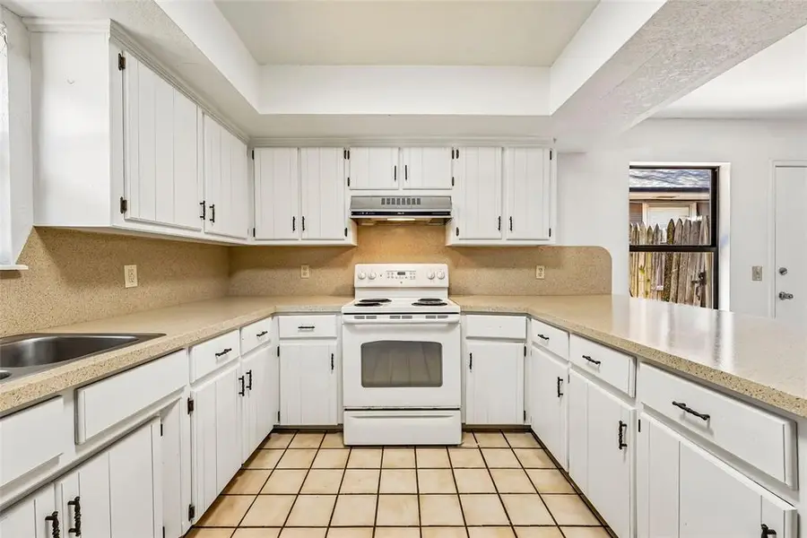 204 W Wayne Street, Edmond, OK 73003 - #2
