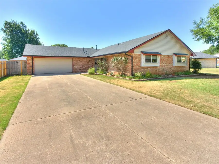 7724 Northgate Avenue, Oklahoma City, OK 73162 - #2