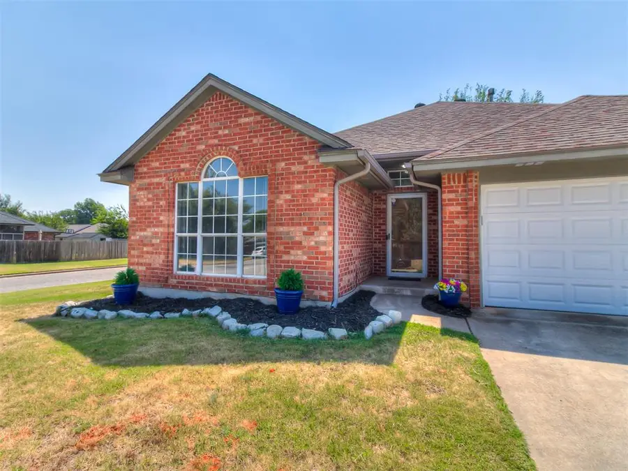 12300 SW 10th Street, Yukon, OK 73099 - #2