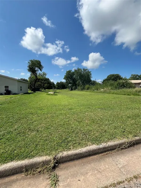 1731 W Midland Street, Shawnee, OK 74804
