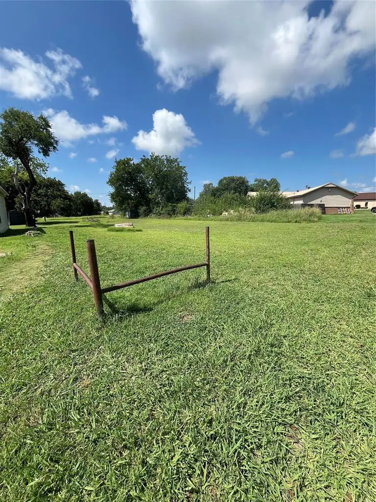 1731 W Midland Street, Shawnee, OK 74804 - #3