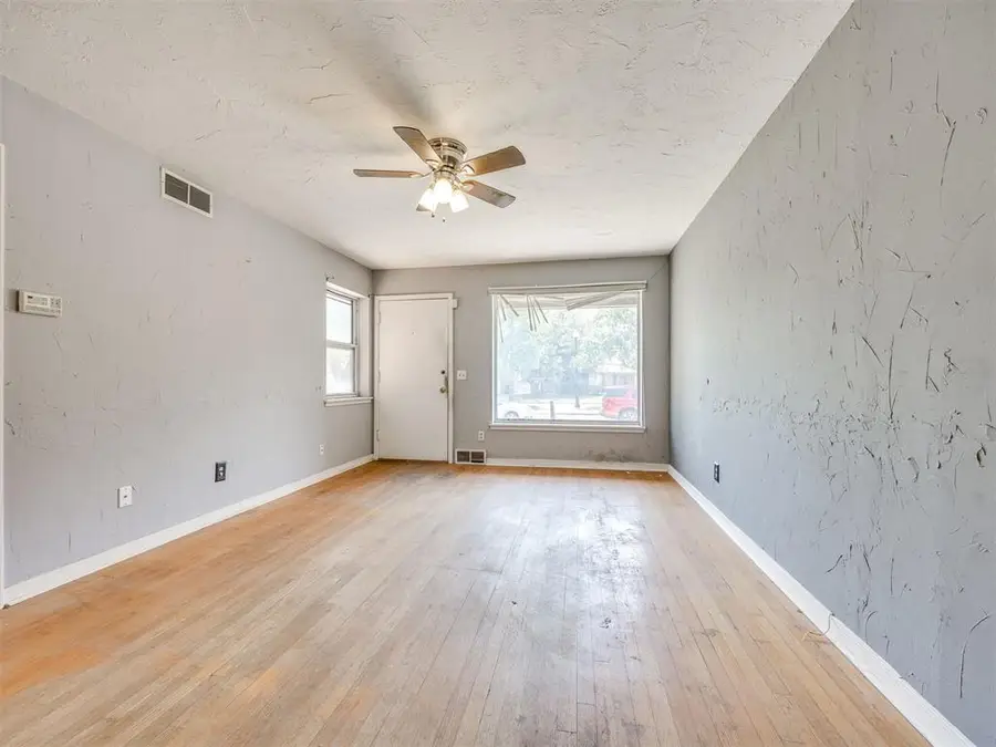 4215 NW 19th Street, Oklahoma City, OK 73107 - #3