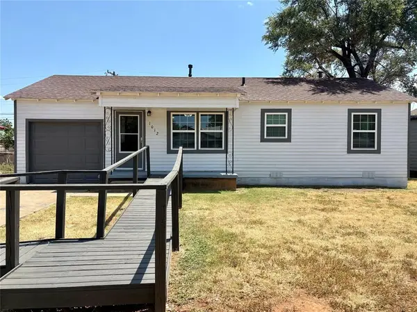 1012 N York Street, Altus, OK 73521
