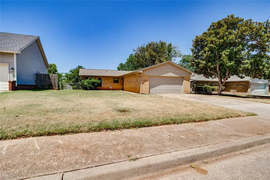 1100 Ridgeway Drive, Yukon, OK 73099 - #2