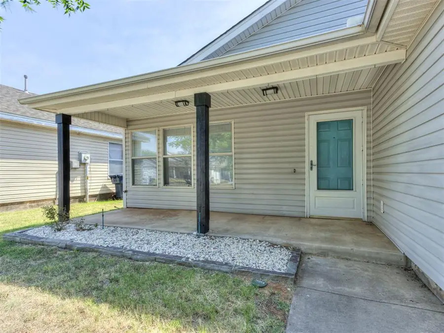 920 Periwinkle Drive, Yukon, OK 73099 - #2