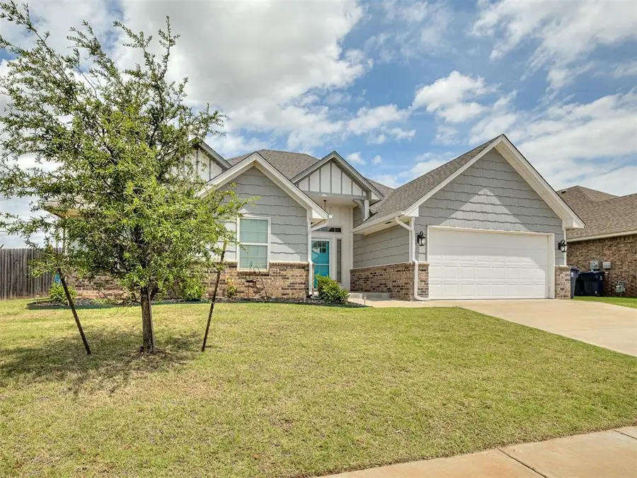 16028 Mendoza Drive, Edmond, OK 73013 - #2
